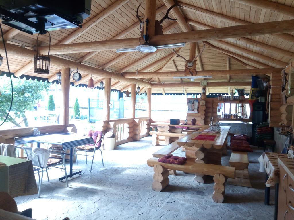 Pensiunea Serbeca Brosteni Luaran gambar